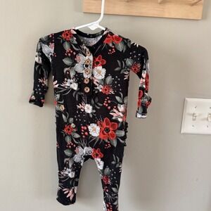 Posh Peanut Rowena footie in the‎ black floral footie